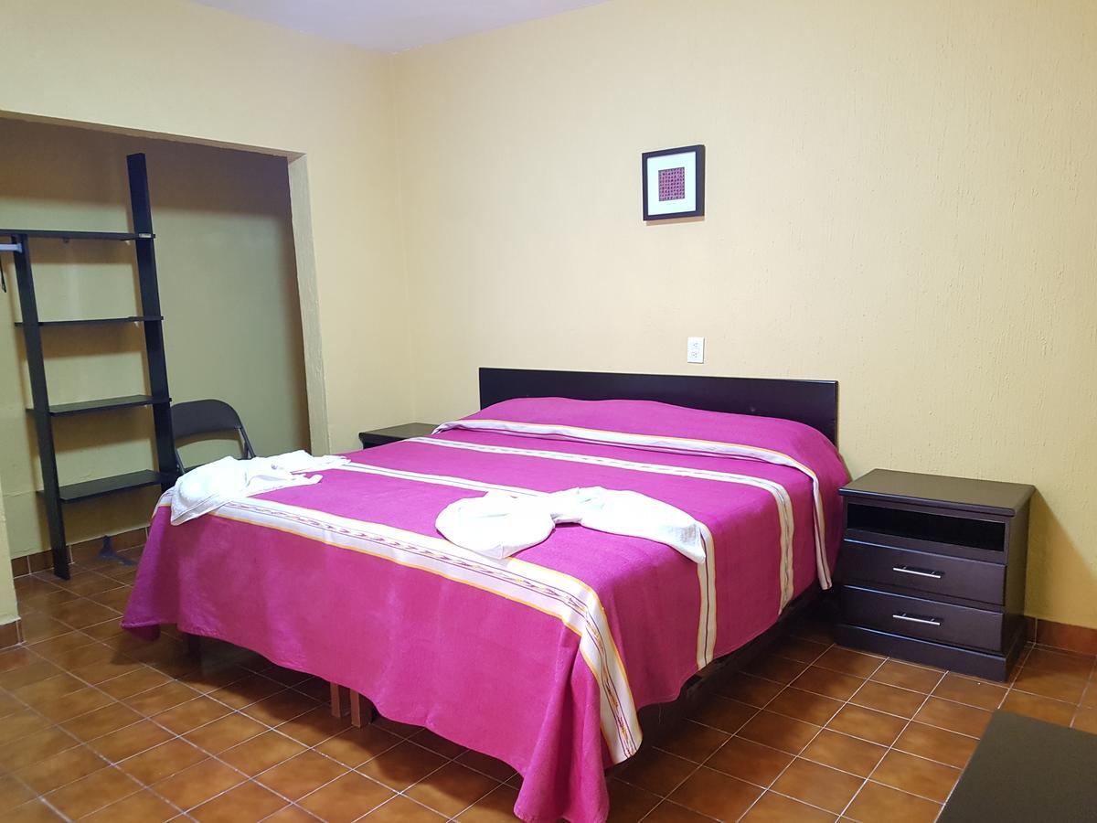 Hotel Nuevo Cupatitzio Uruapan  Екстериор снимка