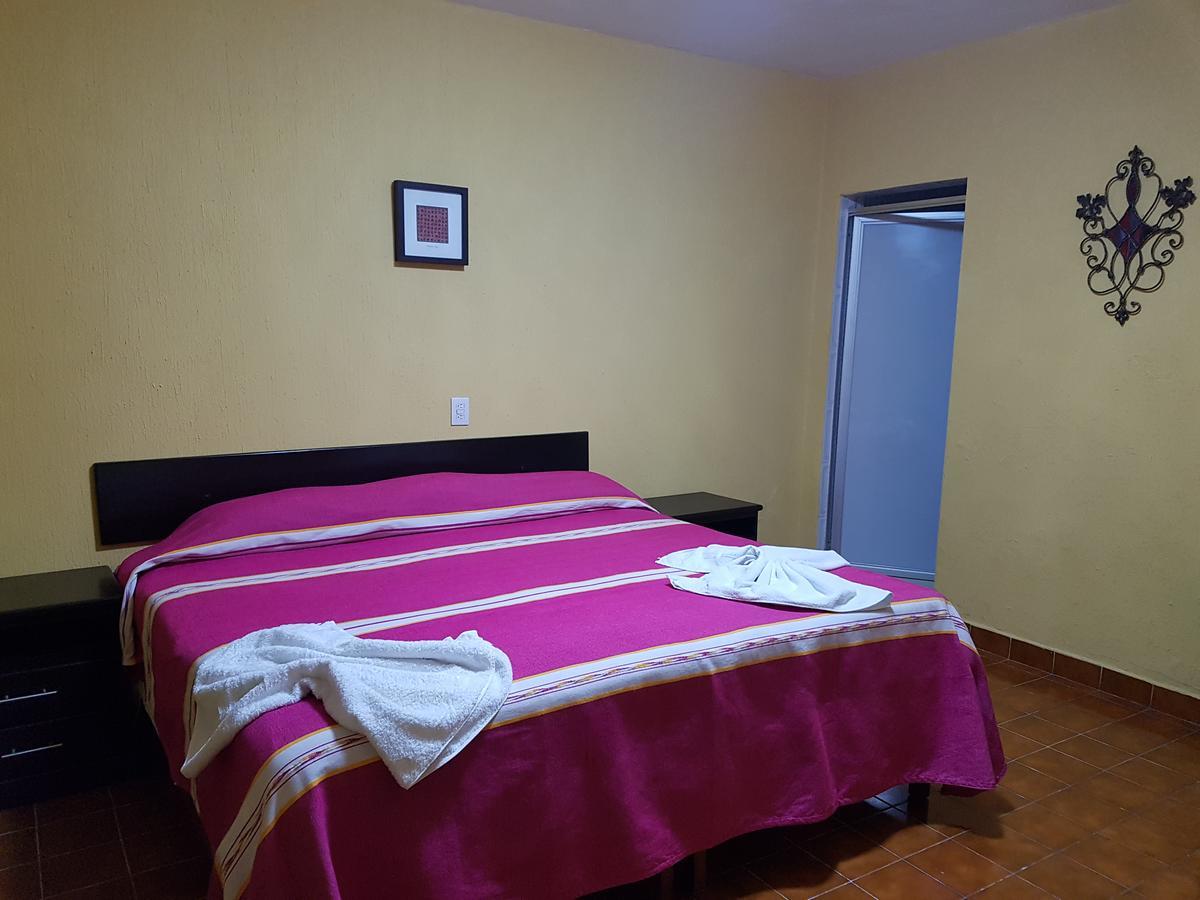 Hotel Nuevo Cupatitzio Uruapan  Екстериор снимка